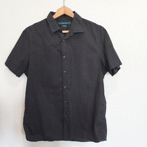 Perry Ellis Black w/Polka dots Button Down Short Sleeve Size M - Picture 1 of 7